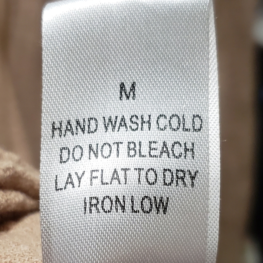 Love in dress - Size M - Picture 10 of 11